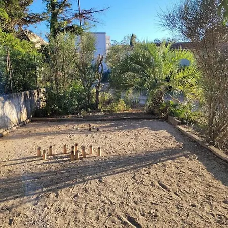 Maison Arboree De 39 M2 - Piscine Et A 400m -